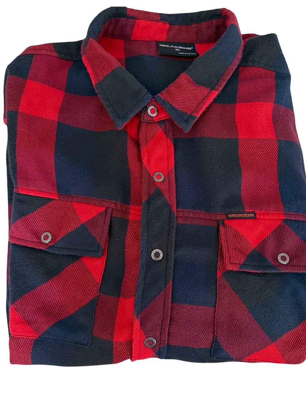 Grundens Men’s Cabincore Long Sleeved Flannel Style Plaid Shirt-Red/Black Sz XL